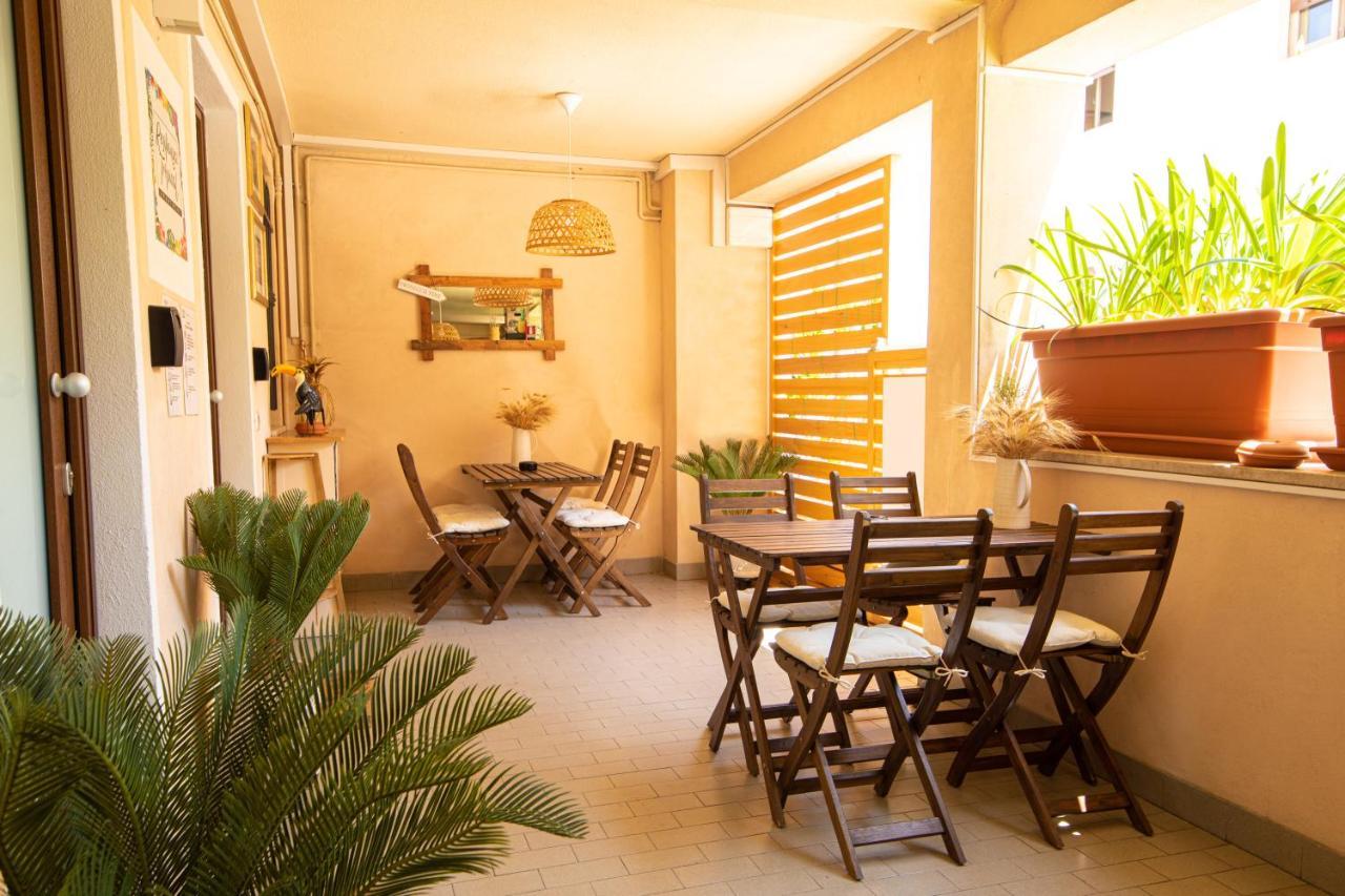 Resilienza Tropical Apartments & Room ปอร์โต ซันเตลปีดิโอ ภายนอก รูปภาพ